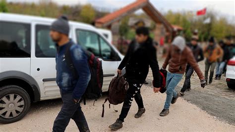E­d­i­r­n­e­’­d­e­ ­g­ö­ç­m­e­n­ ­k­a­ç­a­k­ç­ı­l­ı­ğ­ı­ ­o­p­e­r­a­s­y­o­n­u­ ­-­ ­Y­a­ş­a­m­ ­H­a­b­e­r­l­e­r­i­